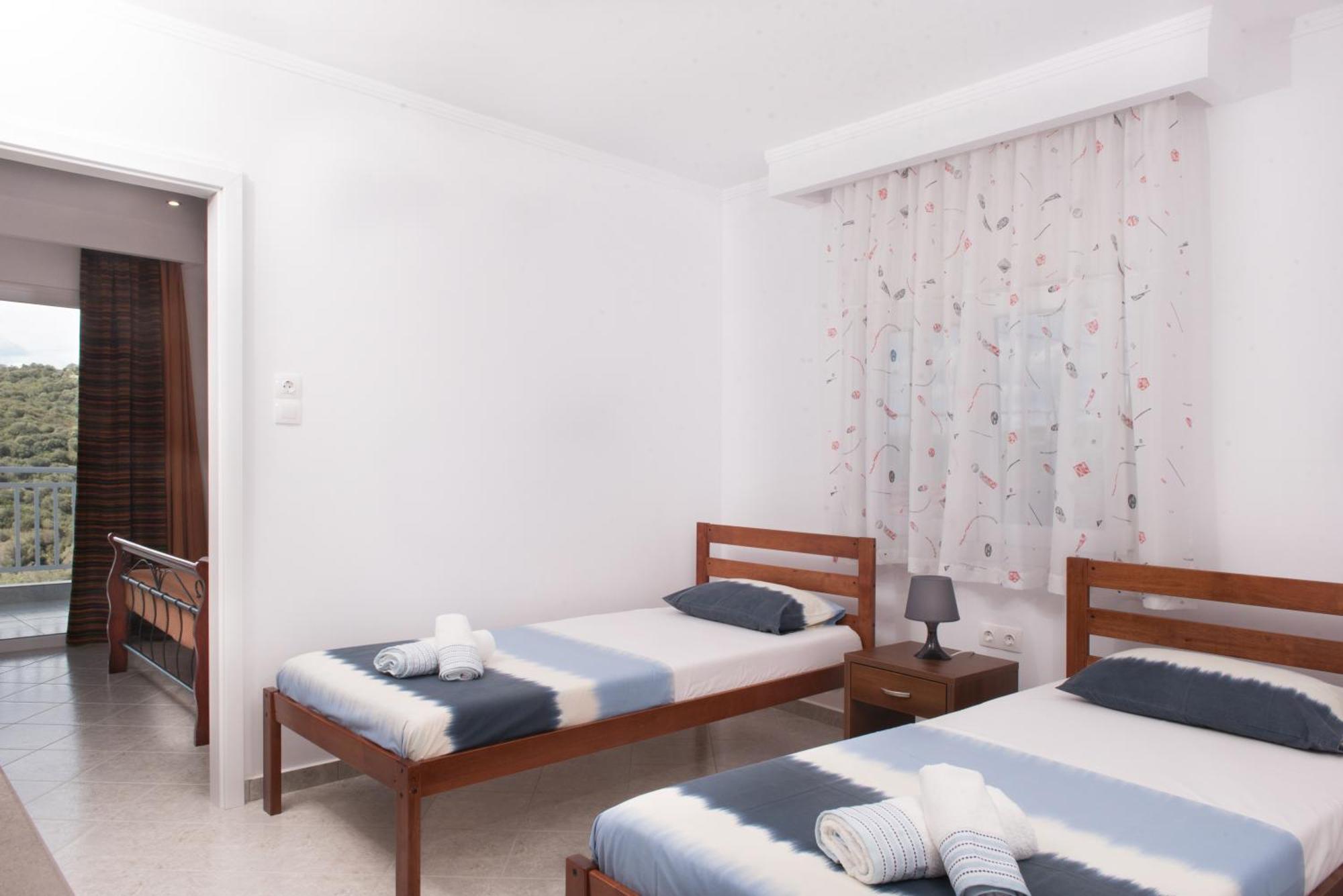 Demi Studios Амолиани Номер фото