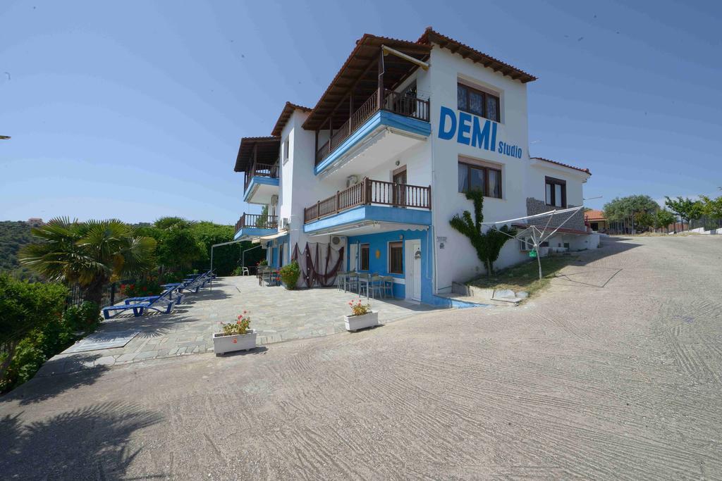 Demi Studios Амолиани Экстерьер фото